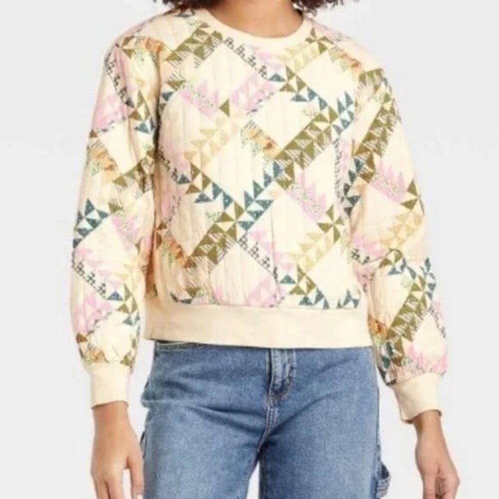 Universal Thread Quilted Crew Neck Sweatshirt. Cream/Multi Print. Size 2X